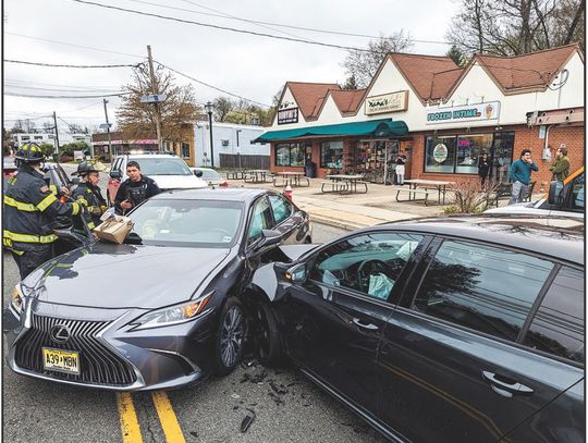 Cars Collide on So. Livingston Avenue