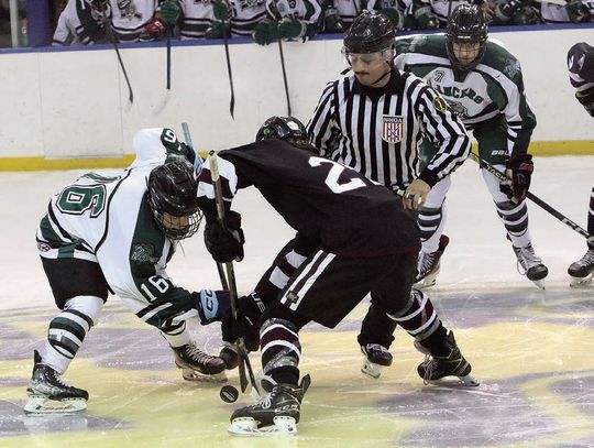 HOCKEY TEAM DEFEATS