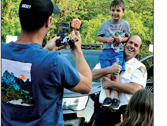 “ICE CREAM WITH A COP”