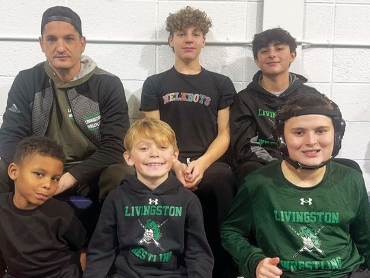 Junior Wrestling Team Competes in Tournament