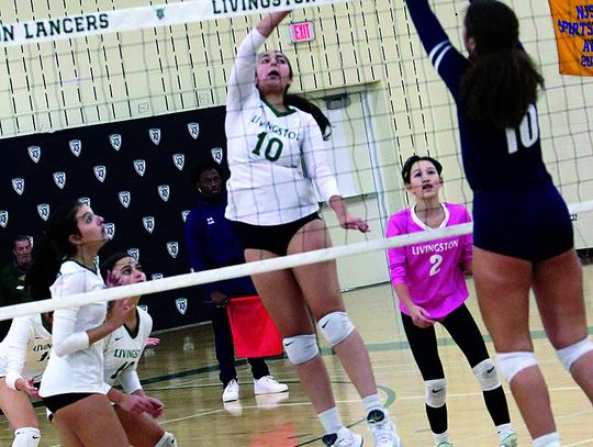 LHS GIRLS VARSITY VOLLEYBALL TEAM REIGNS SUPREME