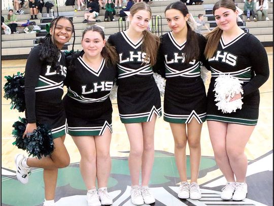 SENIOR CHEERLEADERS HONORED