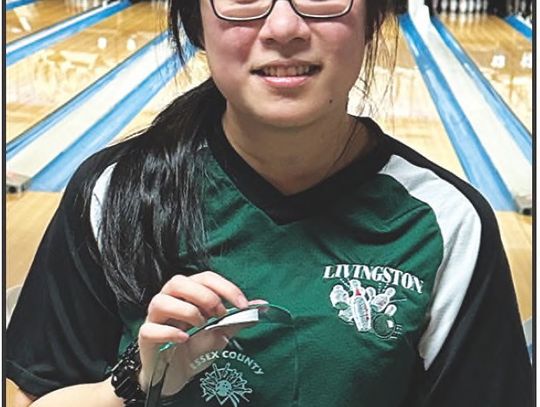 Victoria Cheng Wins Second Consecutive Bowling Title