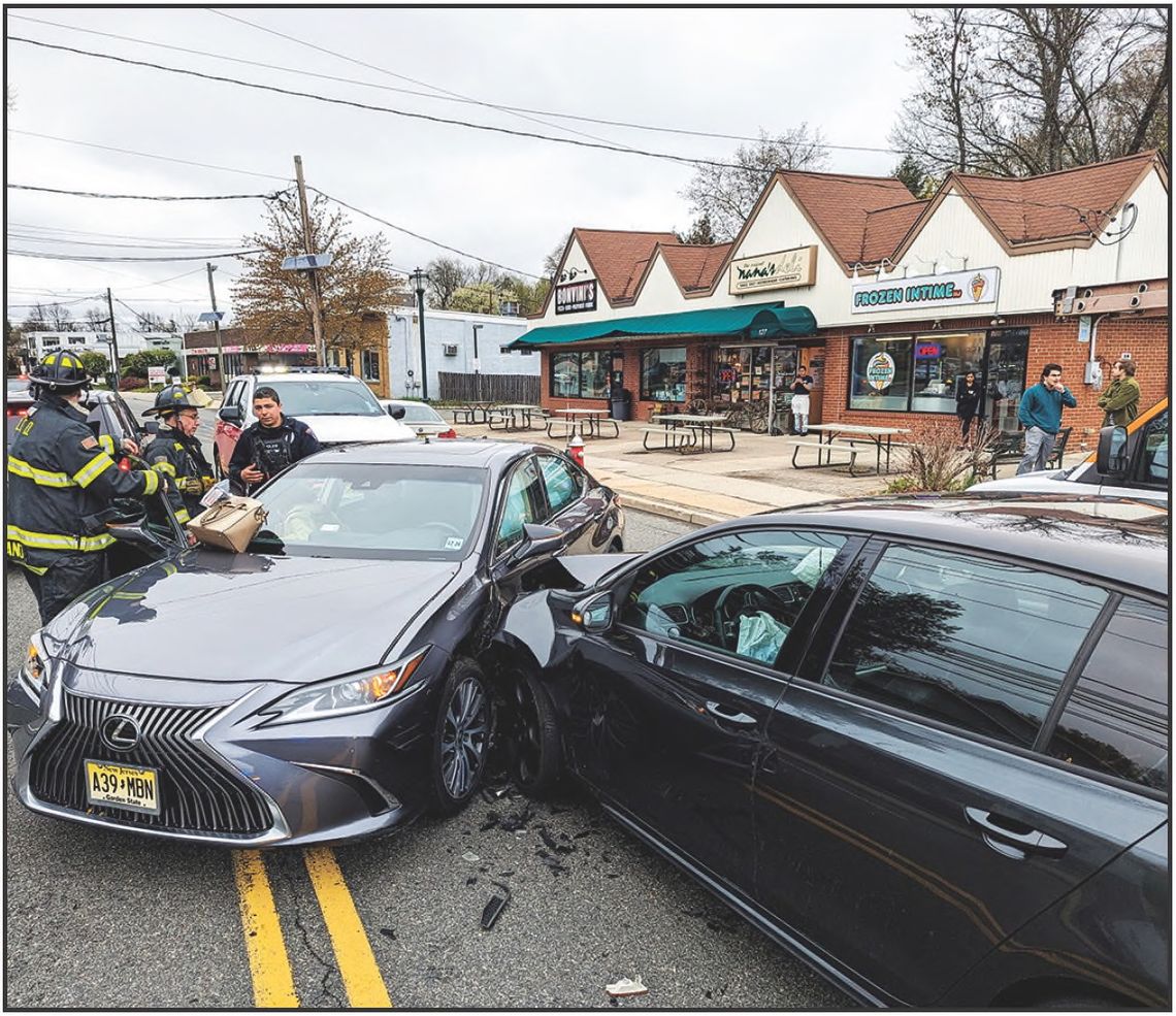 Cars Collide on So. Livingston Avenue