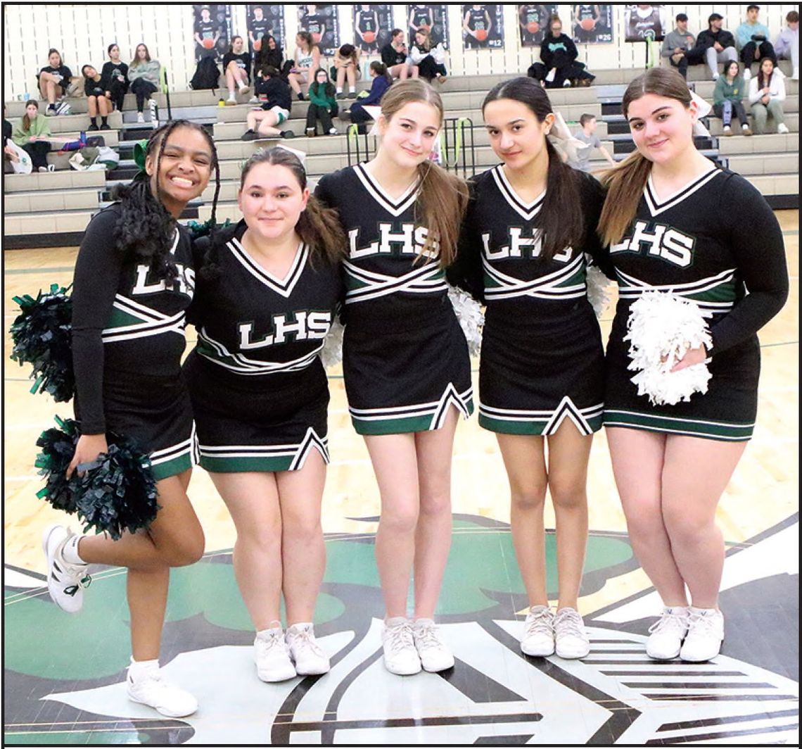 SENIOR CHEERLEADERS HONORED