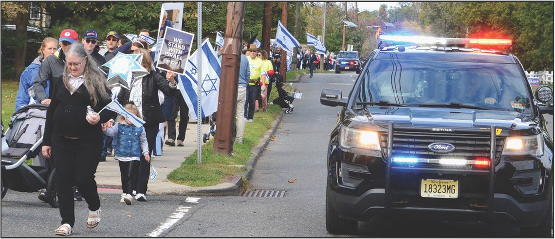 Thousands Attend Rally In Support of Israel